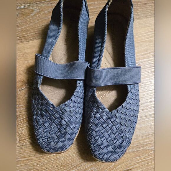 Naturalizer Gray Woven Flats - Picture 1 of 6